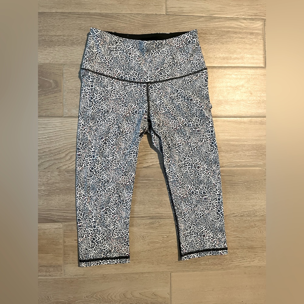 Victoria Secret Knockout Crop Size S